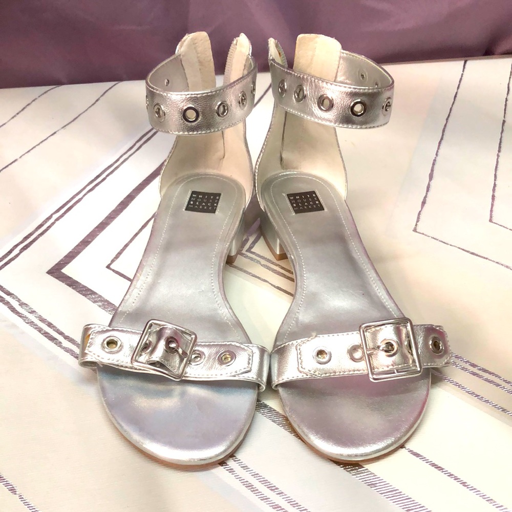 WS-873 White House Black Market size 8